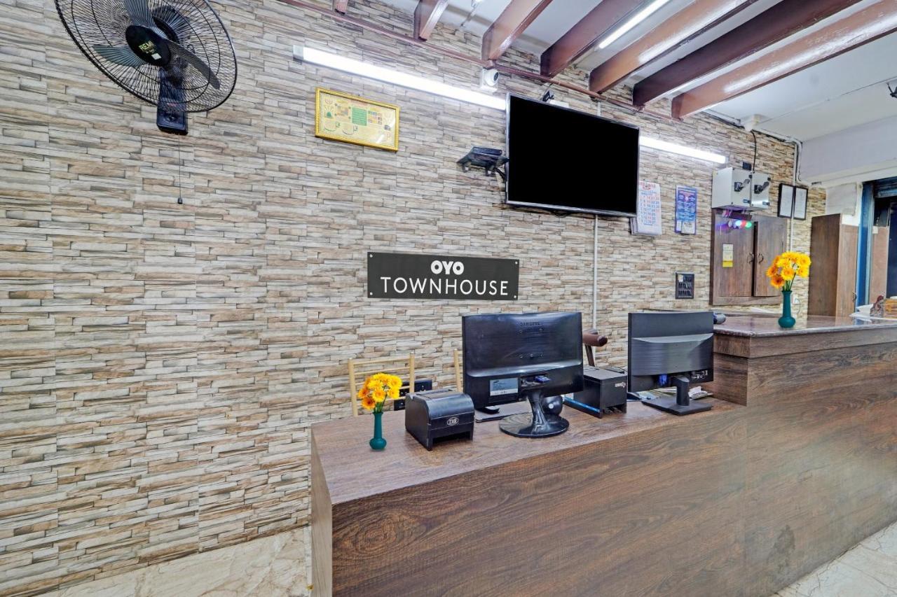 Super Townhouse 1096 Hotel Redfox Nungambakkam Near Apollo & Shankar Nethralaya Hospital Chennai Exterior foto