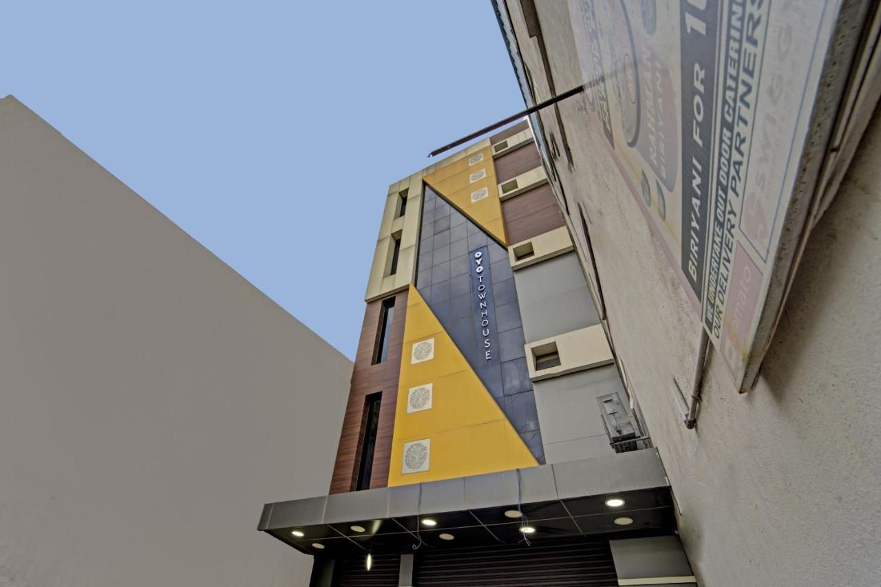 Super Townhouse 1096 Hotel Redfox Nungambakkam Near Apollo & Shankar Nethralaya Hospital Chennai Exterior foto