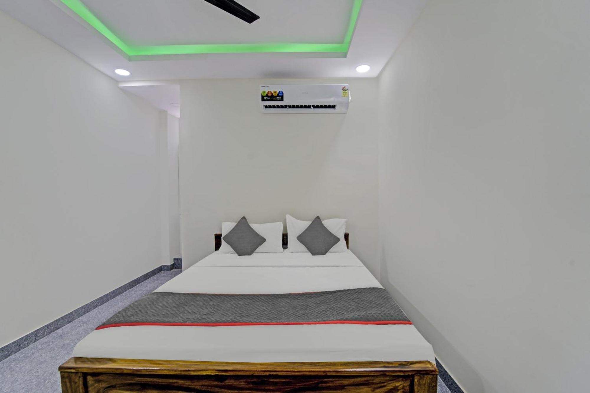 Super Townhouse 1096 Hotel Redfox Nungambakkam Near Apollo & Shankar Nethralaya Hospital Chennai Exterior foto
